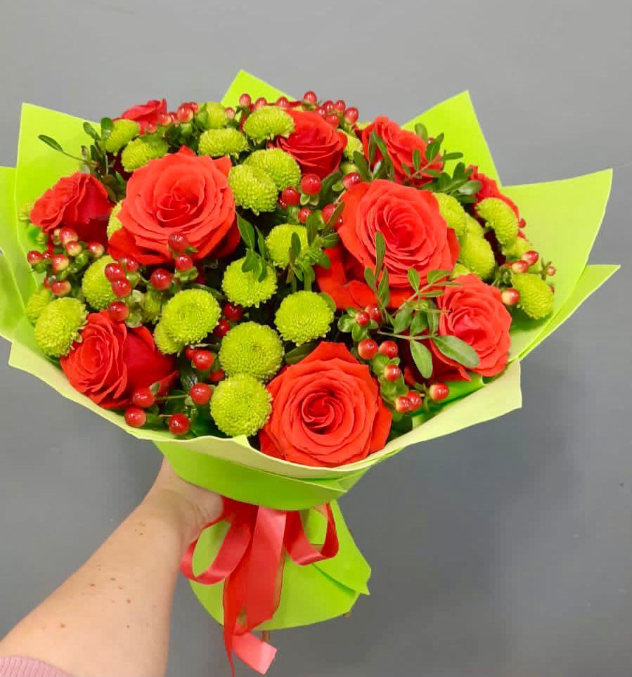 Букет цветов из: Хризантемы и Розы в Светлом Калининградской области