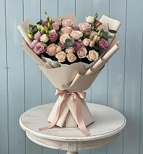 Букет цветов из:  Розы и Лизиантусы в Светлом Калининградской области