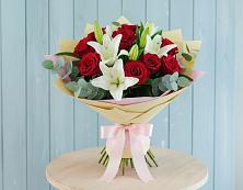 Букет цветов из:  Лилии и Розы в Светлом Калининградской области