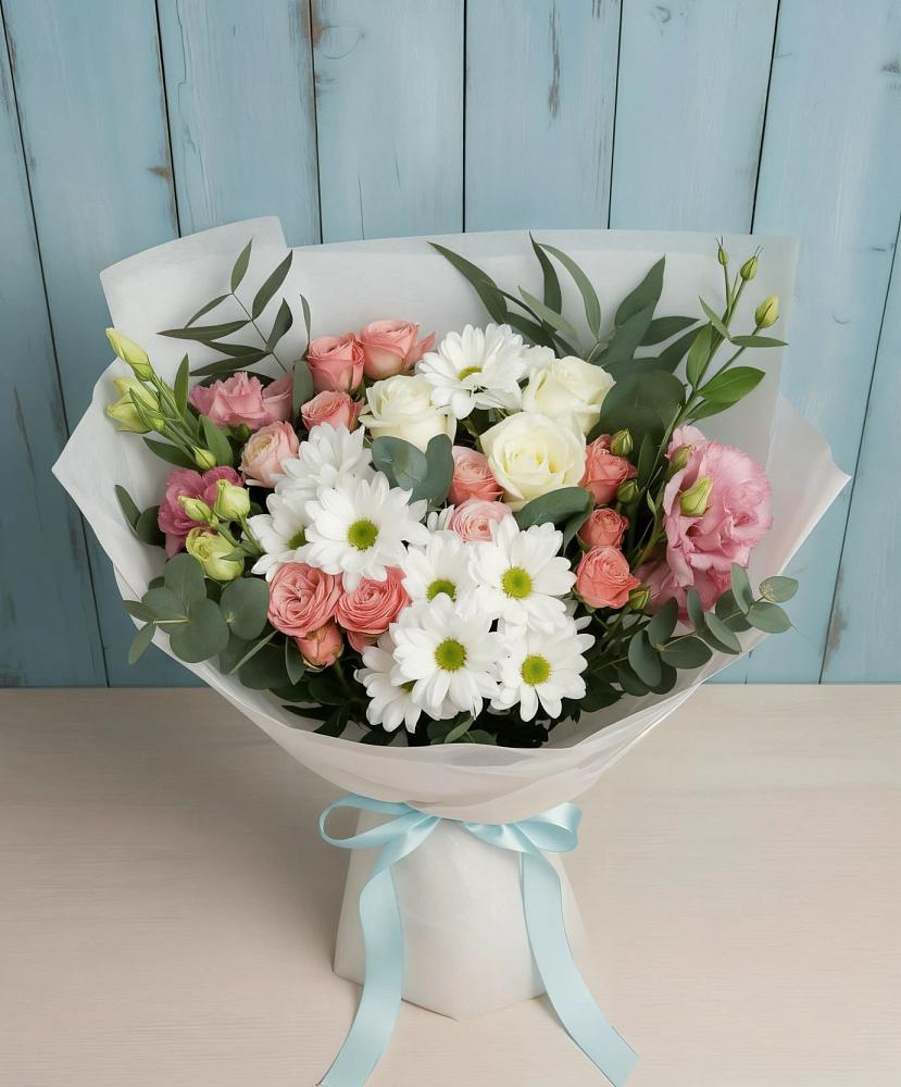 Букет цветов из: Розы, Лизиантусы и Хризантемы в Светлом Калининградской области