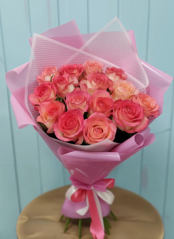Букет 15 Розовых роз Равель в Светлом Калининградской области