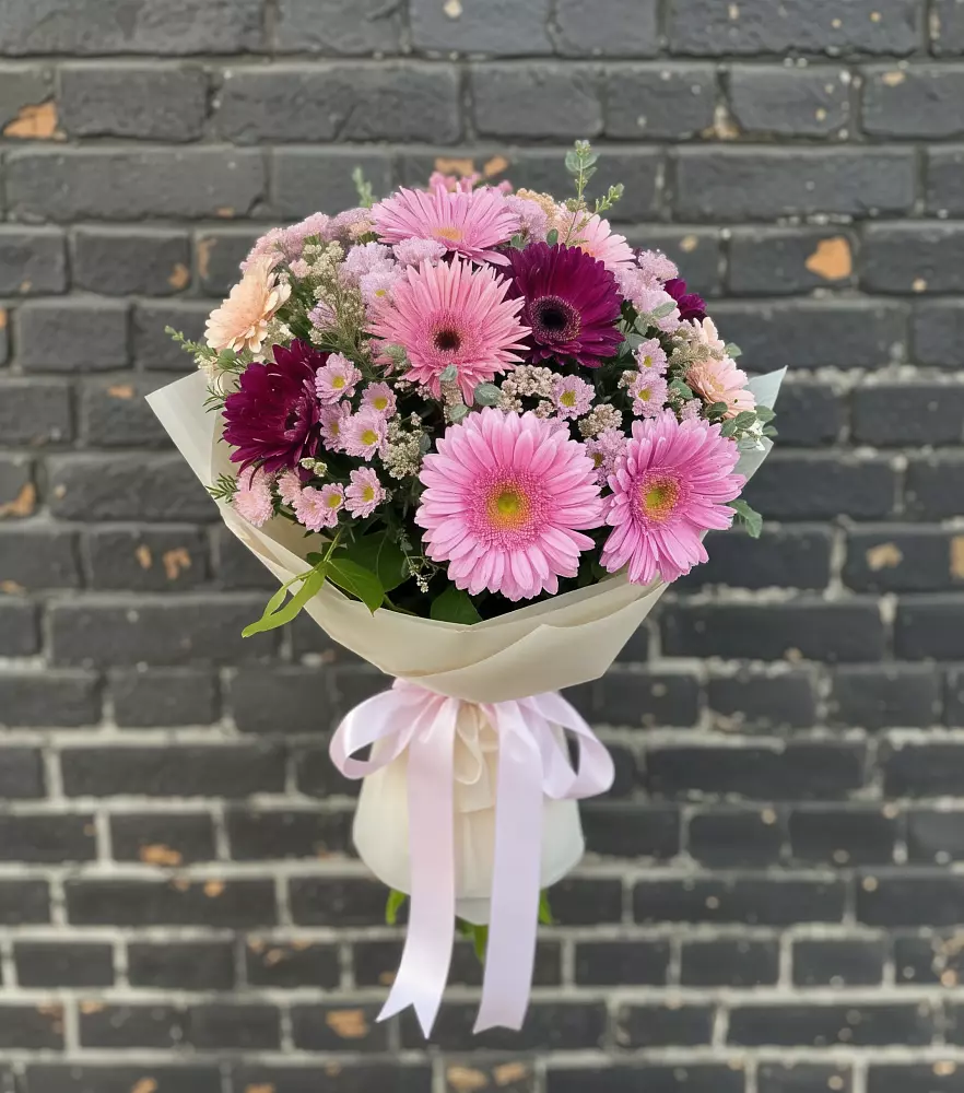 Букет цветов из: Герберы и Хризантемы в Светлом Калининградской области