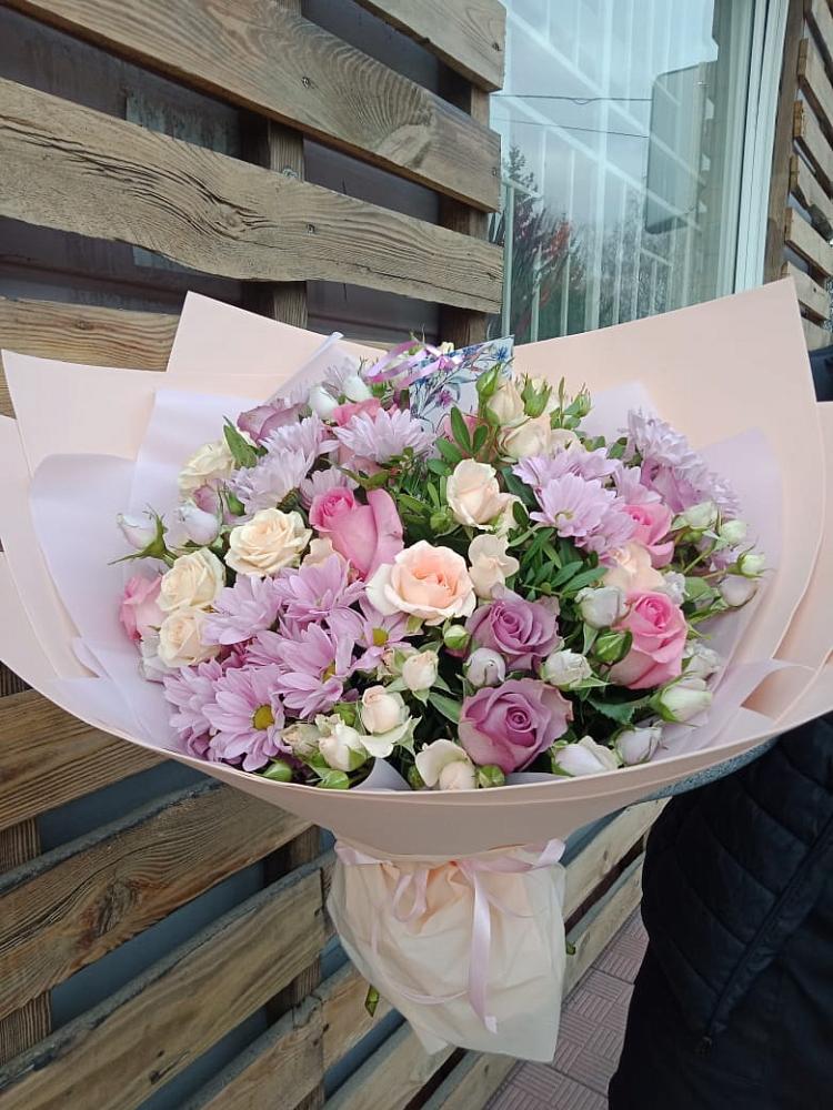 Букет цветов из: Розы и Хризантемы в Светлом Калининградской области