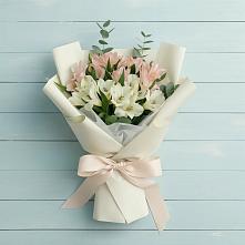 Букет цветов из:  Альстромерии в Светлом Калининградской области