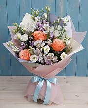 Букет цветов из:  Лизиантусы, Розы, Альстромерии и Гипсофила в Светлом Калининградской области