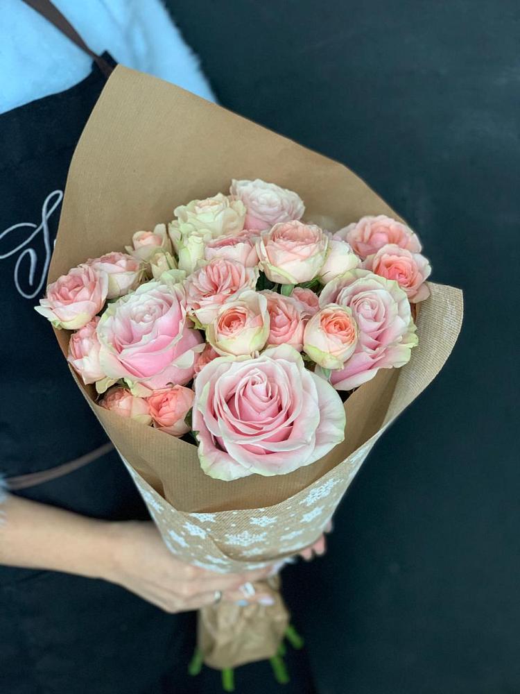 Букет цветов из: Хризантемы и Розы в Светлом Калининградской области