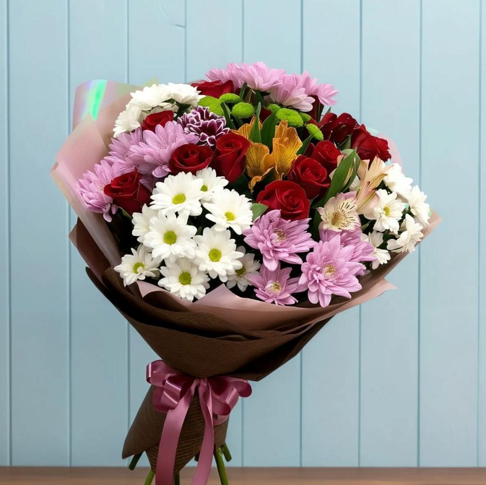 Букет цветов из: Розы, Хризантемы и Альстромерии в Светлом Калининградской области