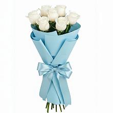 Букет 7 белых роз Проуд в Светлом Калининградской области