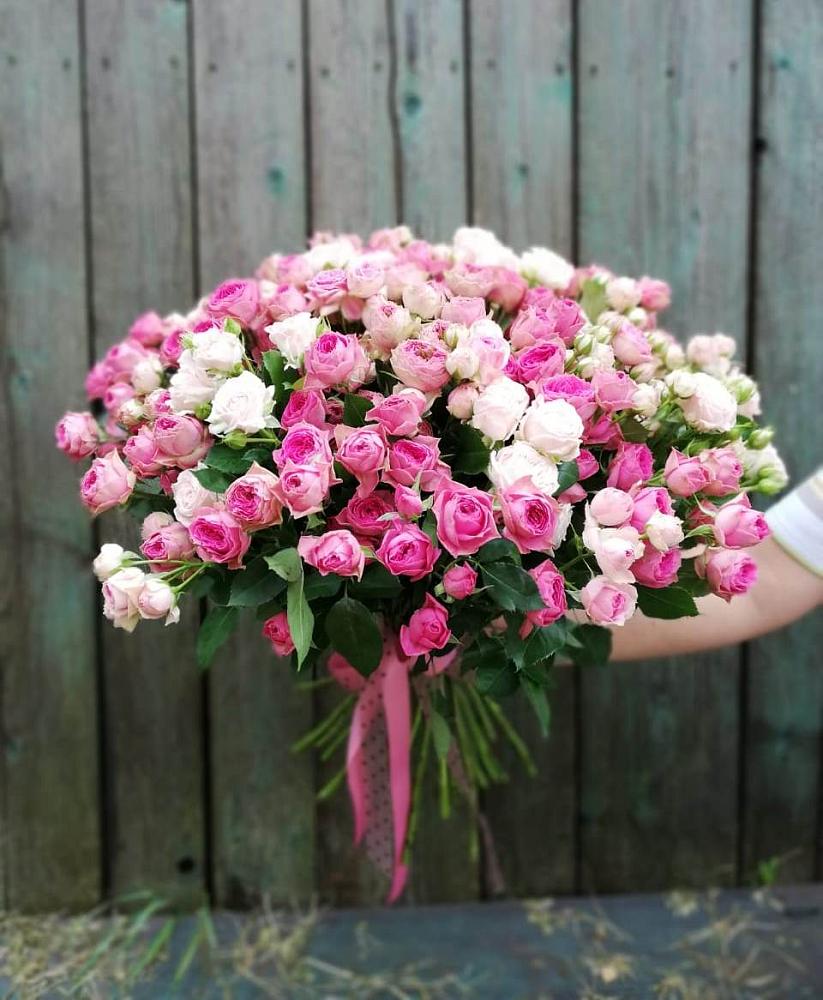 Букет Розовые кустовые розы Натали и Лав Лидия в Светлом Калининградской области