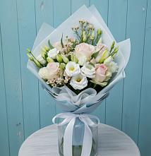 Букет цветов из:  Розы и Лизиантусы в Светлом Калининградской области