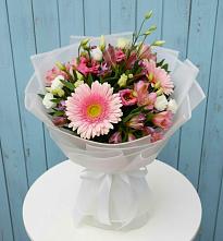 Букет цветов из:  Герберы, Альстромерии и Лизиантусы в Светлом Калининградской области